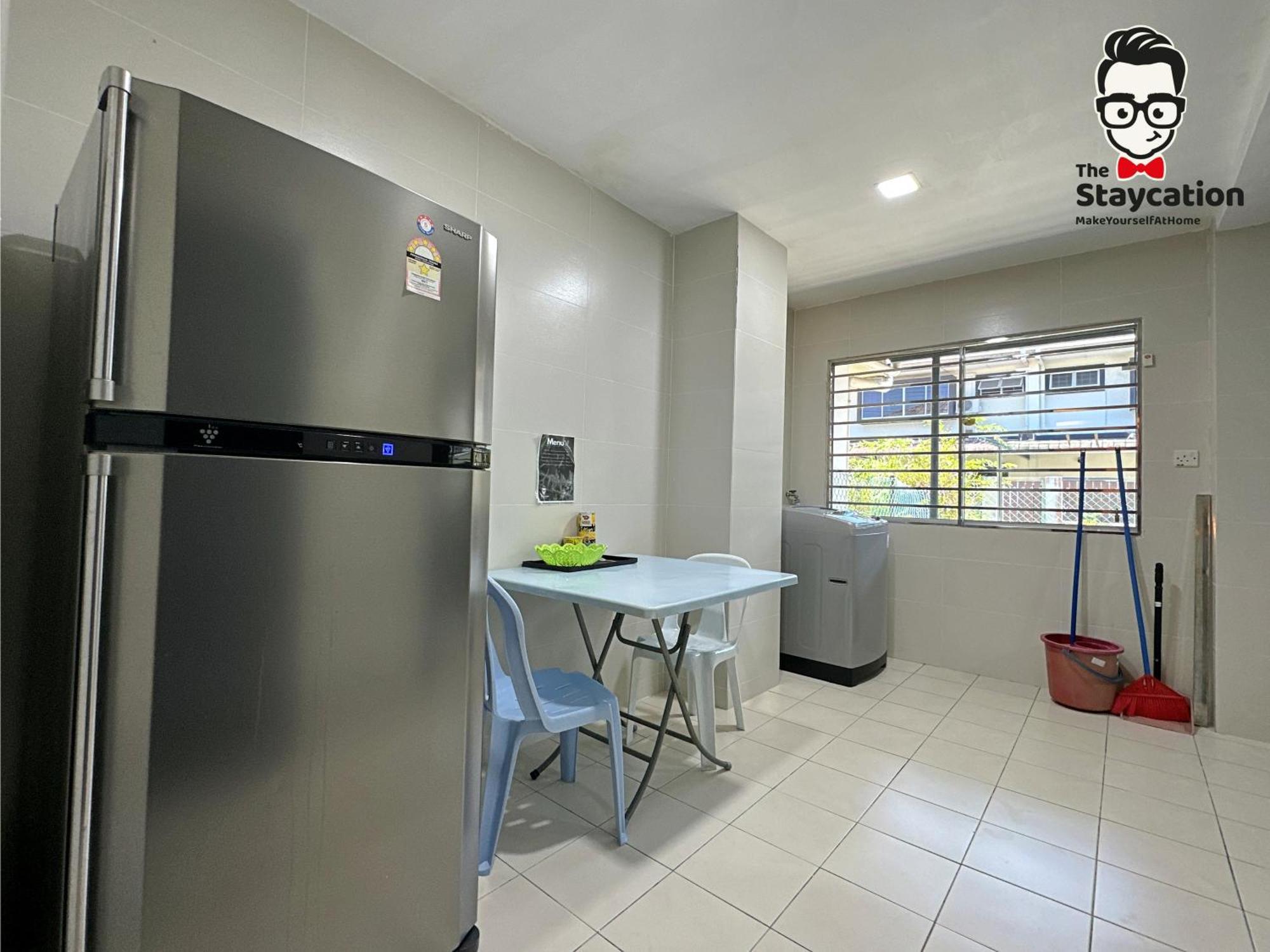 Staycation Homestay 15 Kch City Mall Landed House Kuching Extérieur photo